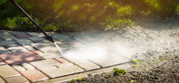 Best Pool Deck Cleaning  in Ruch, OR
